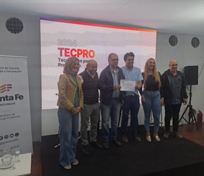 Acto de reconocimiento beneficiarios TECPRO 2024